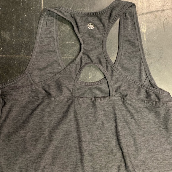 NWOT Gaiam Gray Racerback Tank Top - Picture 4 of 4